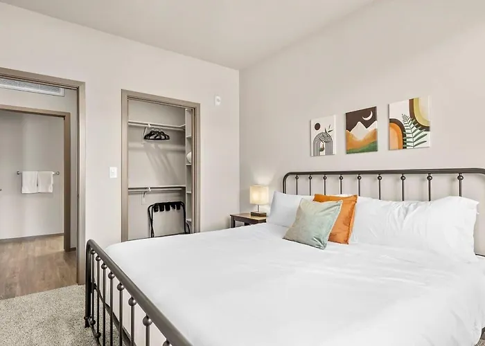 Stunning Westgate Cozysuites By Stadium With Pool 4 Apartment Glendale