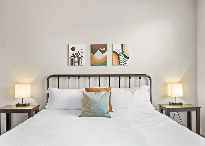 Stunning Westgate Cozysuites By Stadium With Pool 4 Apartment