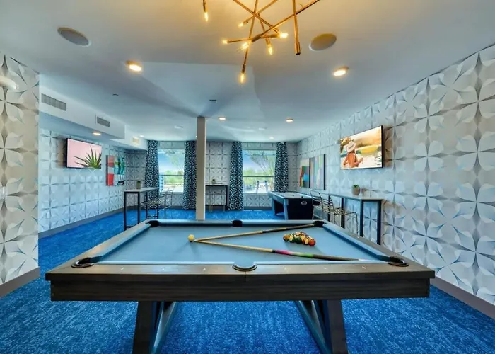 Apartment Stunning Westgate Cozysuites By Stadium With Pool 4 Glendale