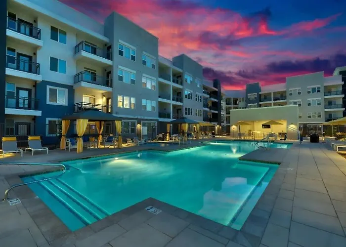 Stunning Westgate Cozysuites By Stadium With Pool 4 Glendale