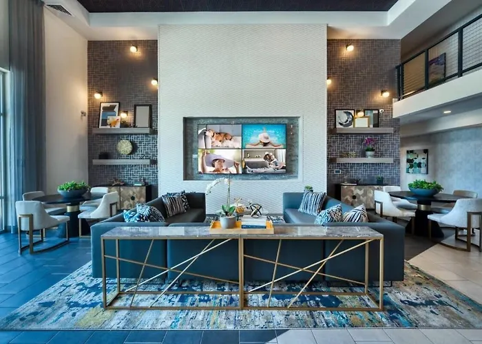Stunning Westgate Cozysuites By Stadium With Pool 4 Glendale