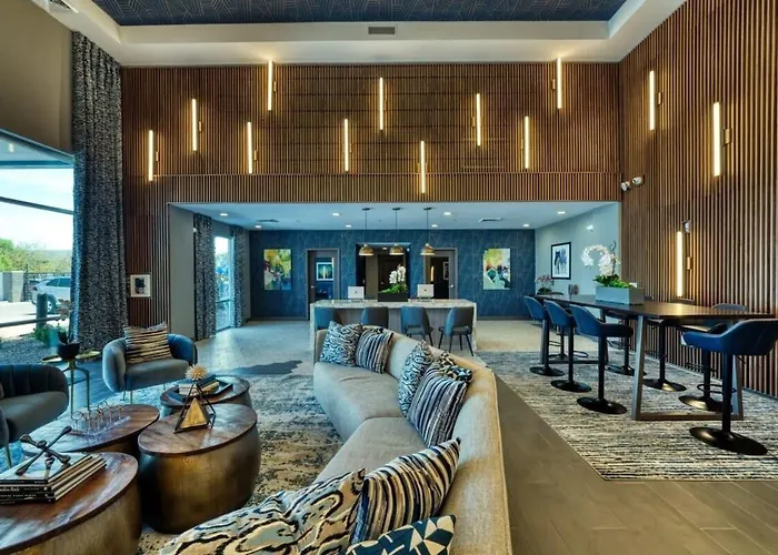Stunning Westgate Cozysuites By Stadium With Pool 4 Glendale
