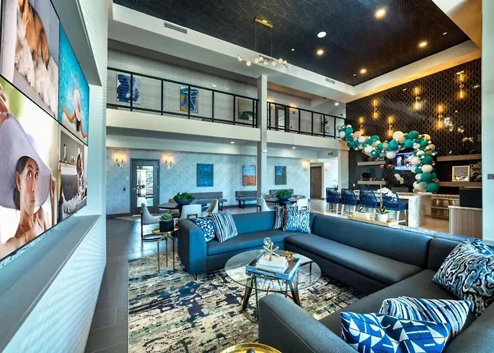 Apartment Stunning Westgate Cozysuites By Stadium With Pool 4 Glendale